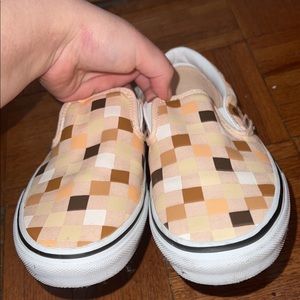 Womens breast cancer awareness vans